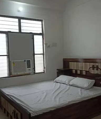 Sriram Homestay 01 Km To Sri Ram Mandir Ayodhya Exterior photo