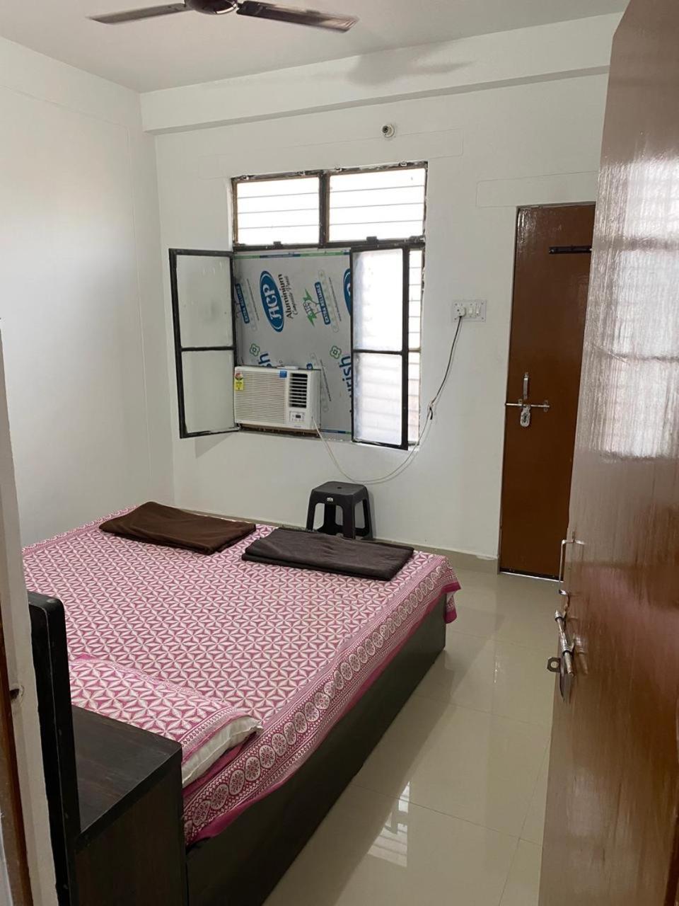 Apartment Sriram 01 Km To Sri Ram Mandir Ayodhya